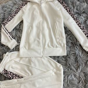 2 piece jogger suit